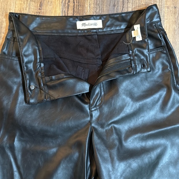 Madewell, The Perfect Vintage Straight, Vegan Leather, Black, Size 26 - Picture 3 of 6